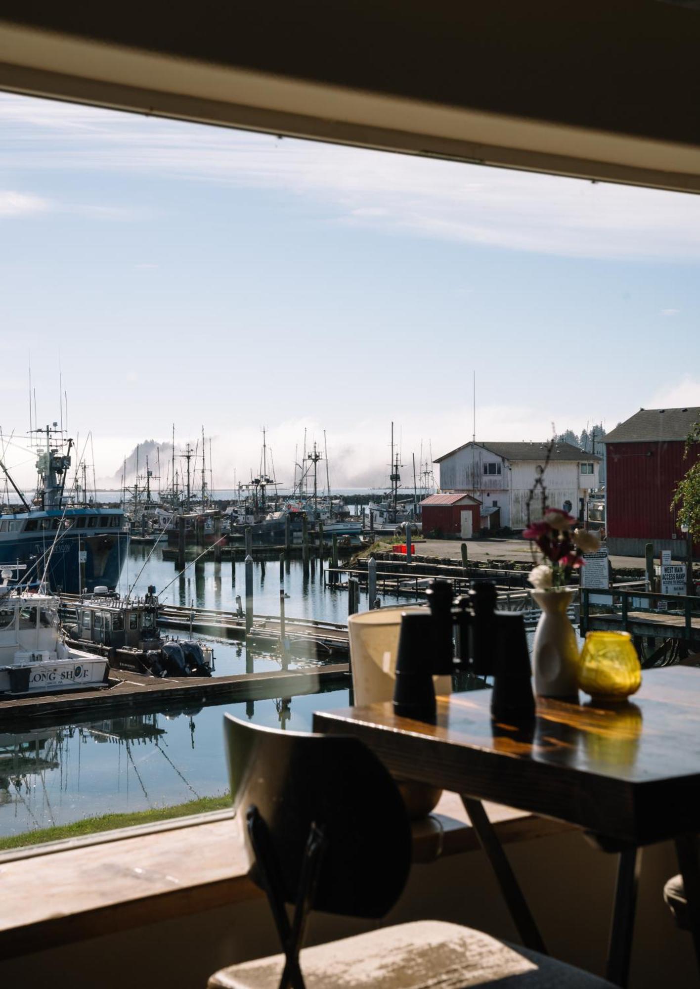 Salt Hotel & Pub Ilwaco Bagian luar foto
