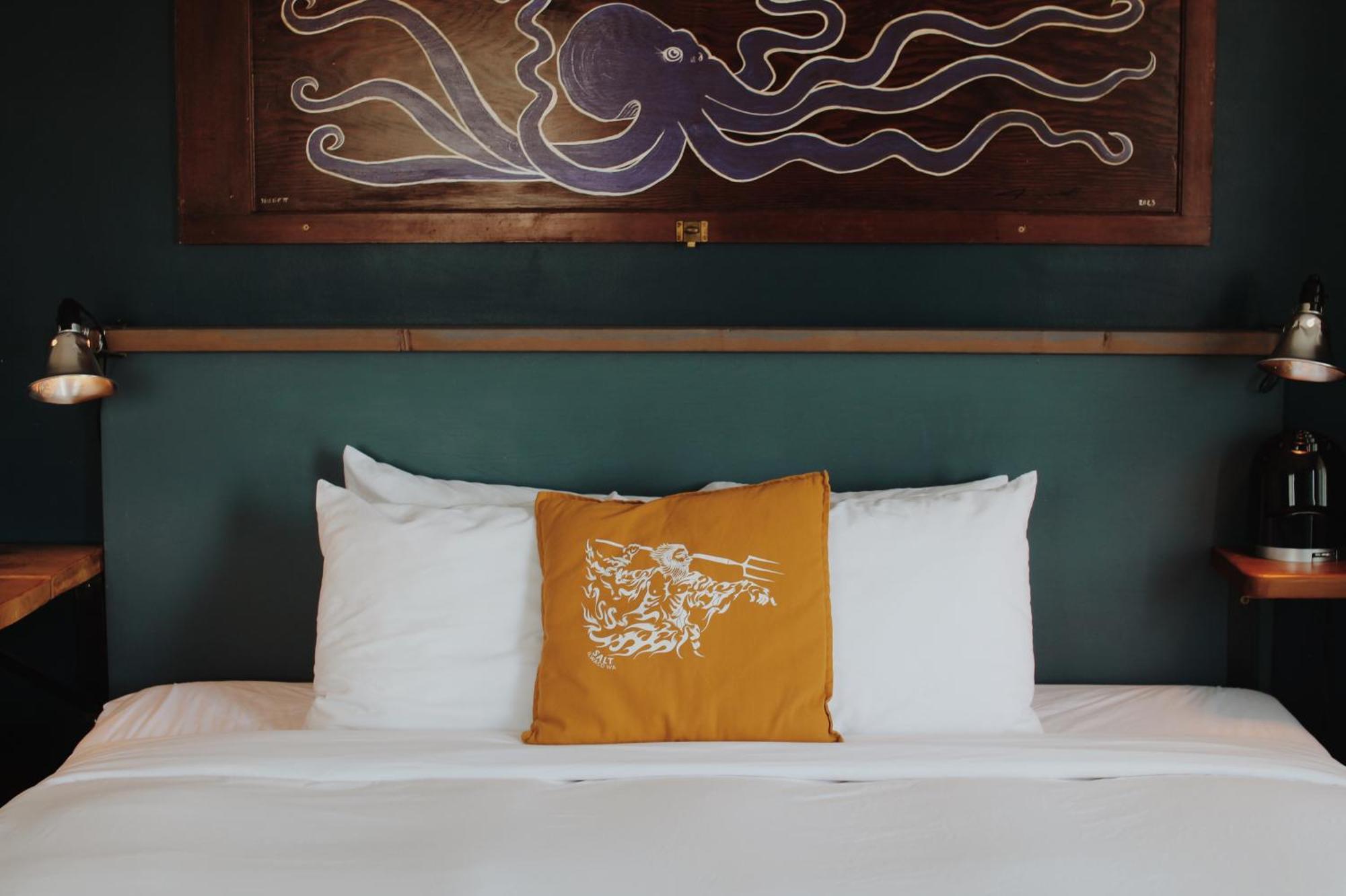 Salt Hotel & Pub Ilwaco Bagian luar foto